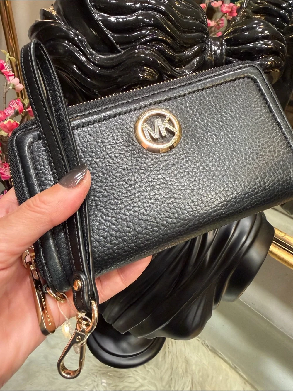 Michael Kors NWT Black Pebbled Leather Wristlet Wallet gold hardware $178 MSRP